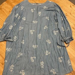 Super cute denim dress